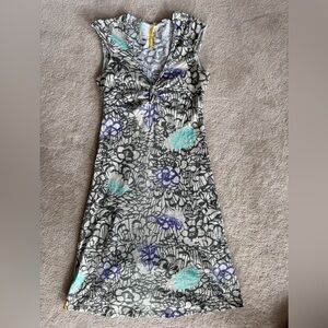 Lolë Floral Patterned Sleeveless Dress